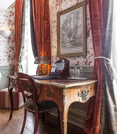 מלון De Orangerie By Cw Collection 4*